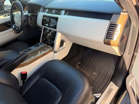 Used 2019 Land Rover Range Rover Supercharged image 10
