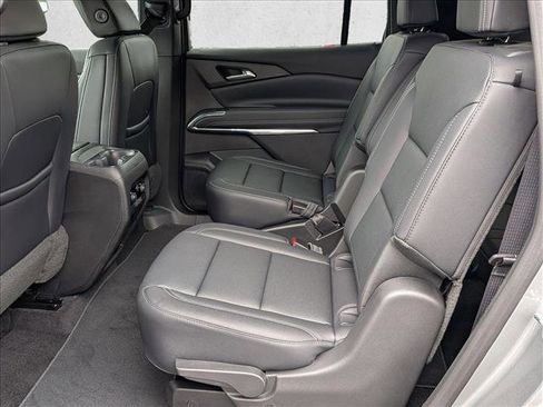 New 2026 Chevrolet Traverse LT w/ Midnight/Sport Edition AWD/4WD image 16
