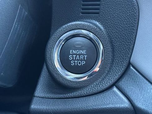 New 2025 Subaru Outback Premium image 25