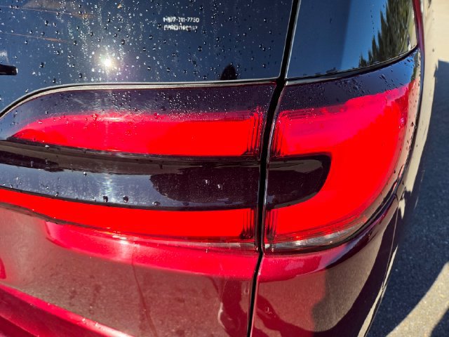 Used 2023 Chrysler Pacifica Pinnacle FWD image 17