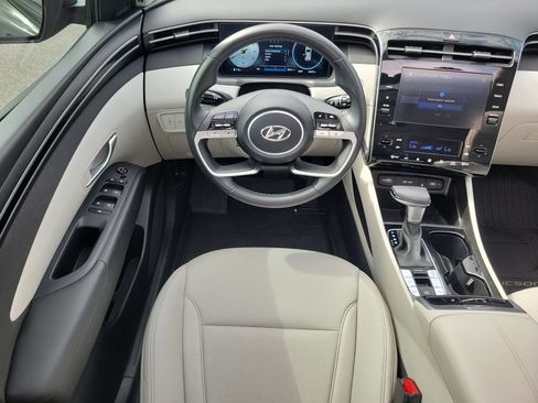 Certified 2023 Hyundai Tucson SEL w/ Convenience Package FWD image 18