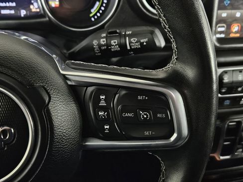 Used 2023 Jeep Wrangler Unlimited Sahara w/ Cold Weather Group image 18