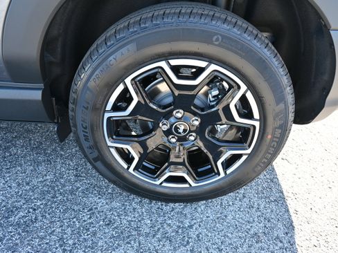 New 2025 Ford Bronco Sport Outer Banks image 12