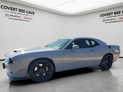 Used 2022 Dodge Challenger SRT Hellcat w/ Plus Package image 4