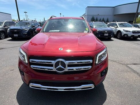 Used 2022 Mercedes-Benz GLB 250 4MATIC image 8