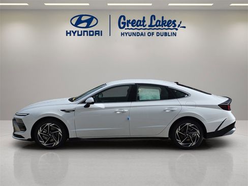 New 2026 Hyundai Sonata SEL image 2