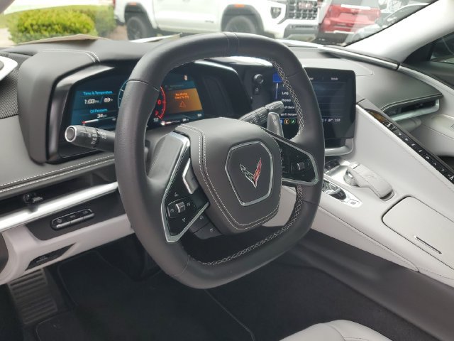 Used 2023 Chevrolet Corvette Stingray Premium Conv w/ Z51 Performance Package RWD image 17