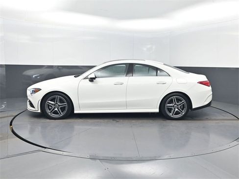 Used 2023 Mercedes-Benz CLA 250 4MATIC image 2