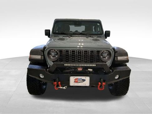 Used 2024 Jeep Wrangler Rubicon w/ Technology Group image 8
