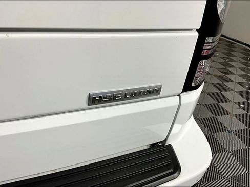 Used 2016 Land Rover LR4 HSE LUX image 22