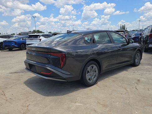 New 2026 Kia K4 FWD image 8