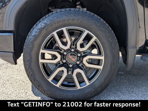 Used 2024 GMC Sierra 1500 AT4 w/ Technology Package image 13