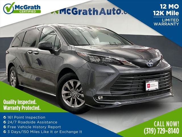 Certified 2025 Toyota Sienna XLE FWD image 1