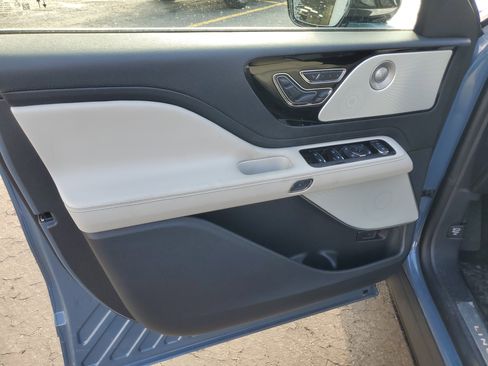 New 2026 Lincoln Aviator Reserve image 8