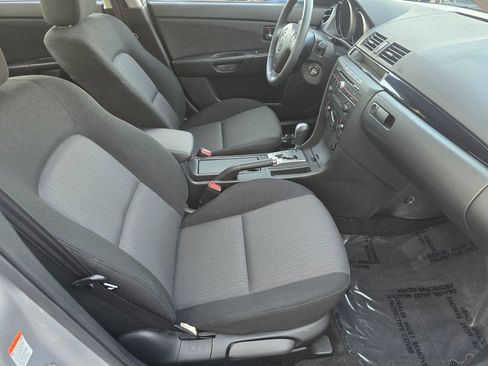 Used 2009 MAZDA MAZDA3 i Touring Value FWD image 17