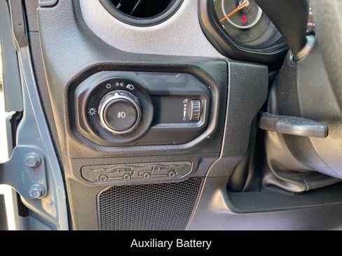 Used 2024 Jeep Wrangler Sport AWD/4WD image 9