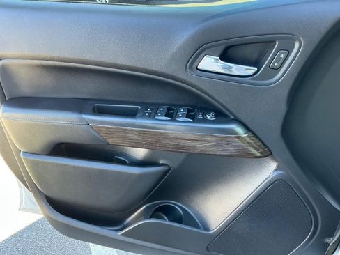 Used 2019 GMC Canyon Denali image 20