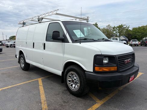 Used 2014 GMC Savana 1500 AWD image 4