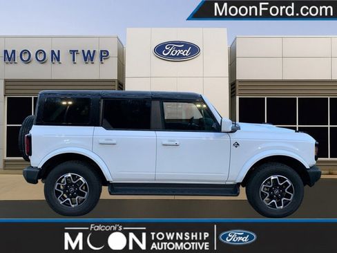 Certified 2025 Ford Bronco Outer Banks image 1