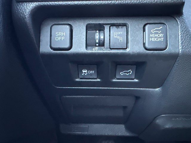 Used 2017 Subaru Forester 2.5i Touring AWD/4WD image 13