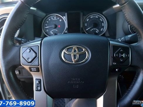 Used 2017 Toyota Tacoma SR5 image 13