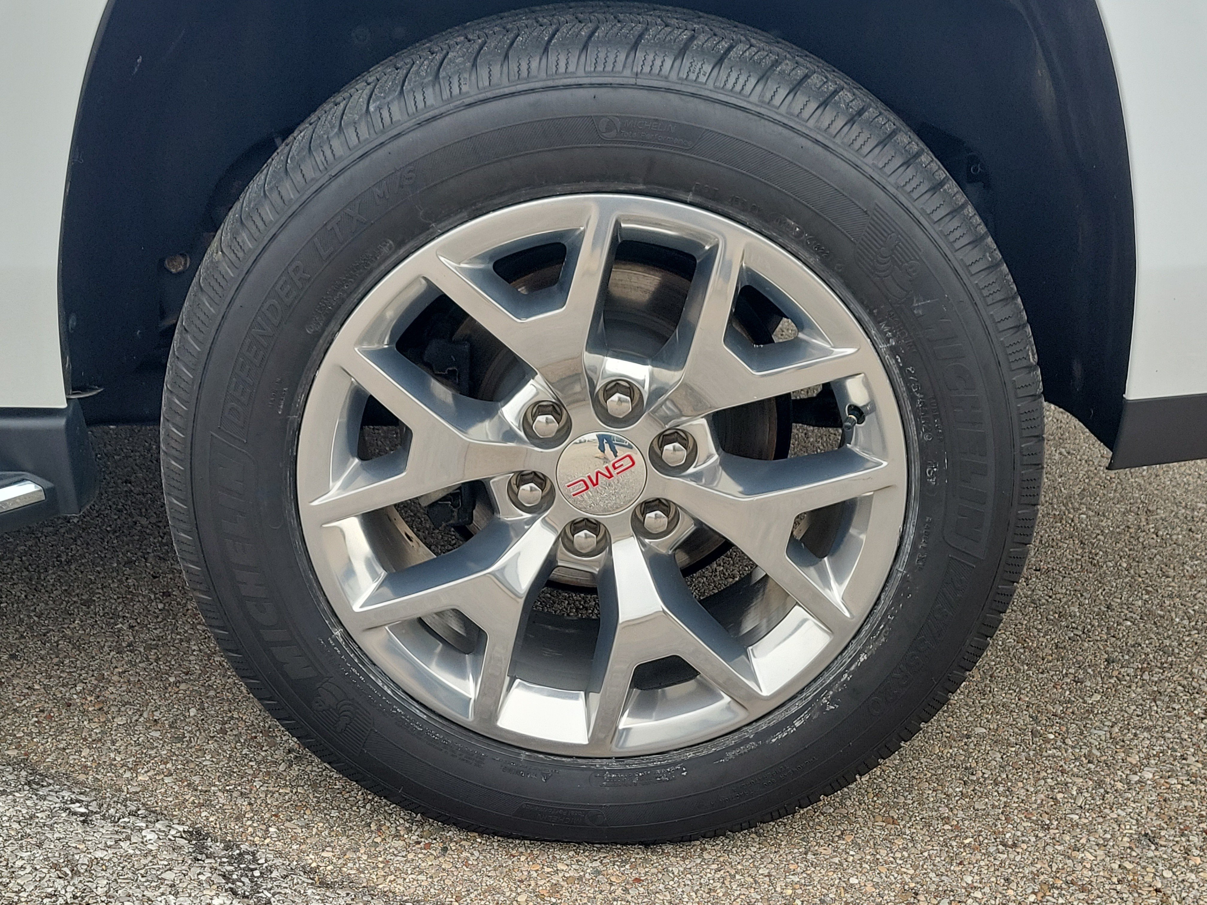 Used 2017 GMC Yukon SLE w/ HD Trailering Package AWD/4WD image 5