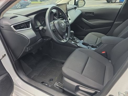 Used 2024 Toyota Corolla LE FWD image 8
