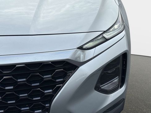 Used 2019 Hyundai Santa Fe Limited image 10