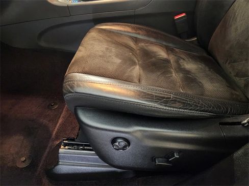 Used 2019 Jeep Grand Cherokee Altitude image 23