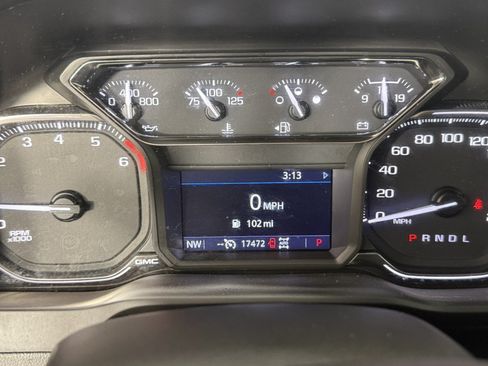 Used 2022 GMC Sierra 1500 SLE w/ Enhanced Capability Package AWD/4WD image 17
