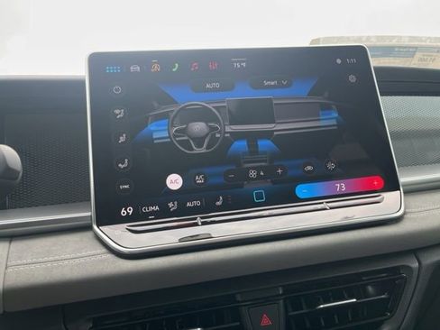 New 2026 Volkswagen Tiguan SE image 18