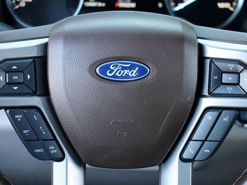 Used 2020 Ford F150 Limited w/ Trailer Tow Package image 28