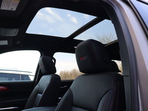 New 2026 Chevrolet Traverse Z71 w/ Enhanced Driving Package AWD/4WD image 31