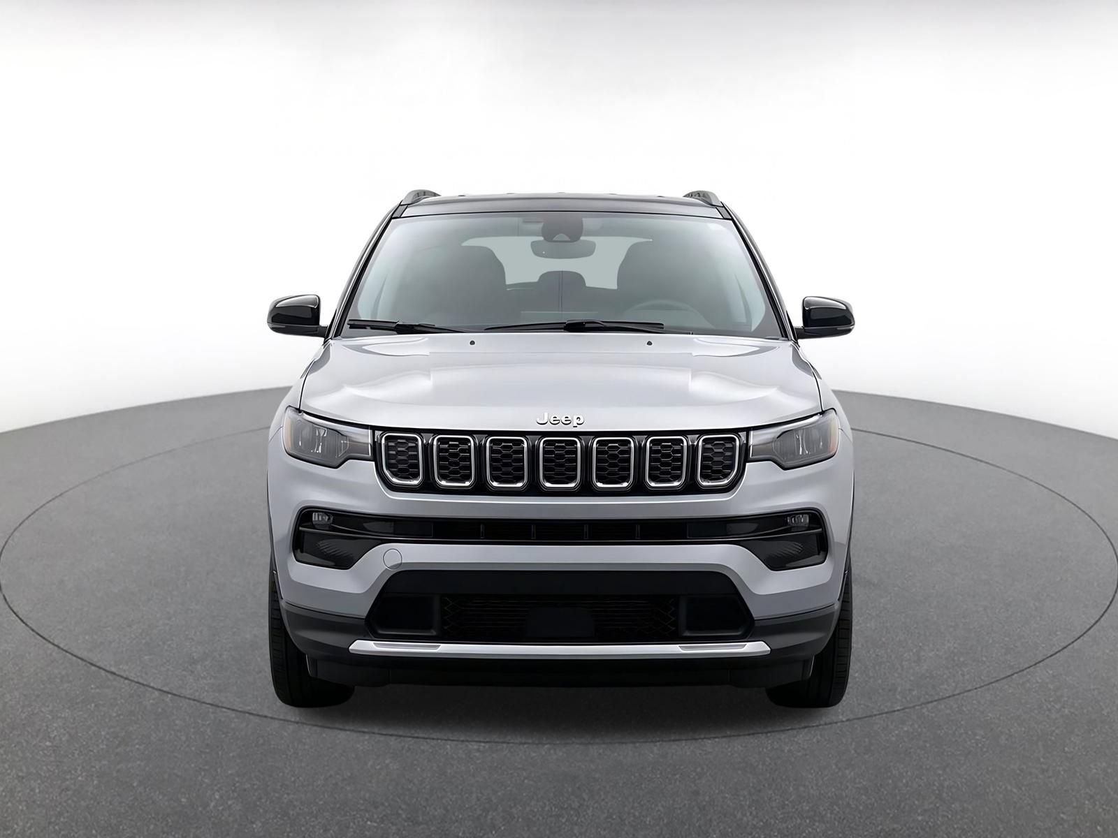 Used 2025 Jeep Compass Limited AWD/4WD image 2
