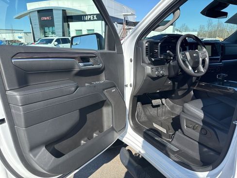 Used 2023 Chevrolet Silverado 1500 RST w/ Redline Edition image 28