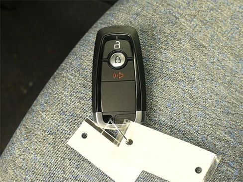 New 2025 Ford Maverick XLT image 19