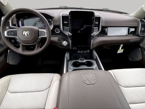 New 2026 RAM 1500 Laramie AWD/4WD image 5