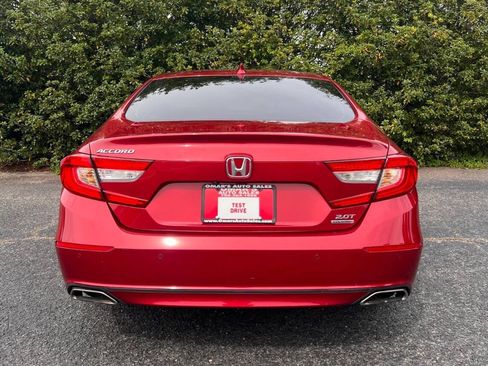 Used 2018 Honda Accord Touring image 6