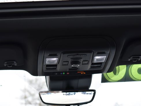 Used 2024 Chevrolet Tahoe High Country w/ Premium Package image 30