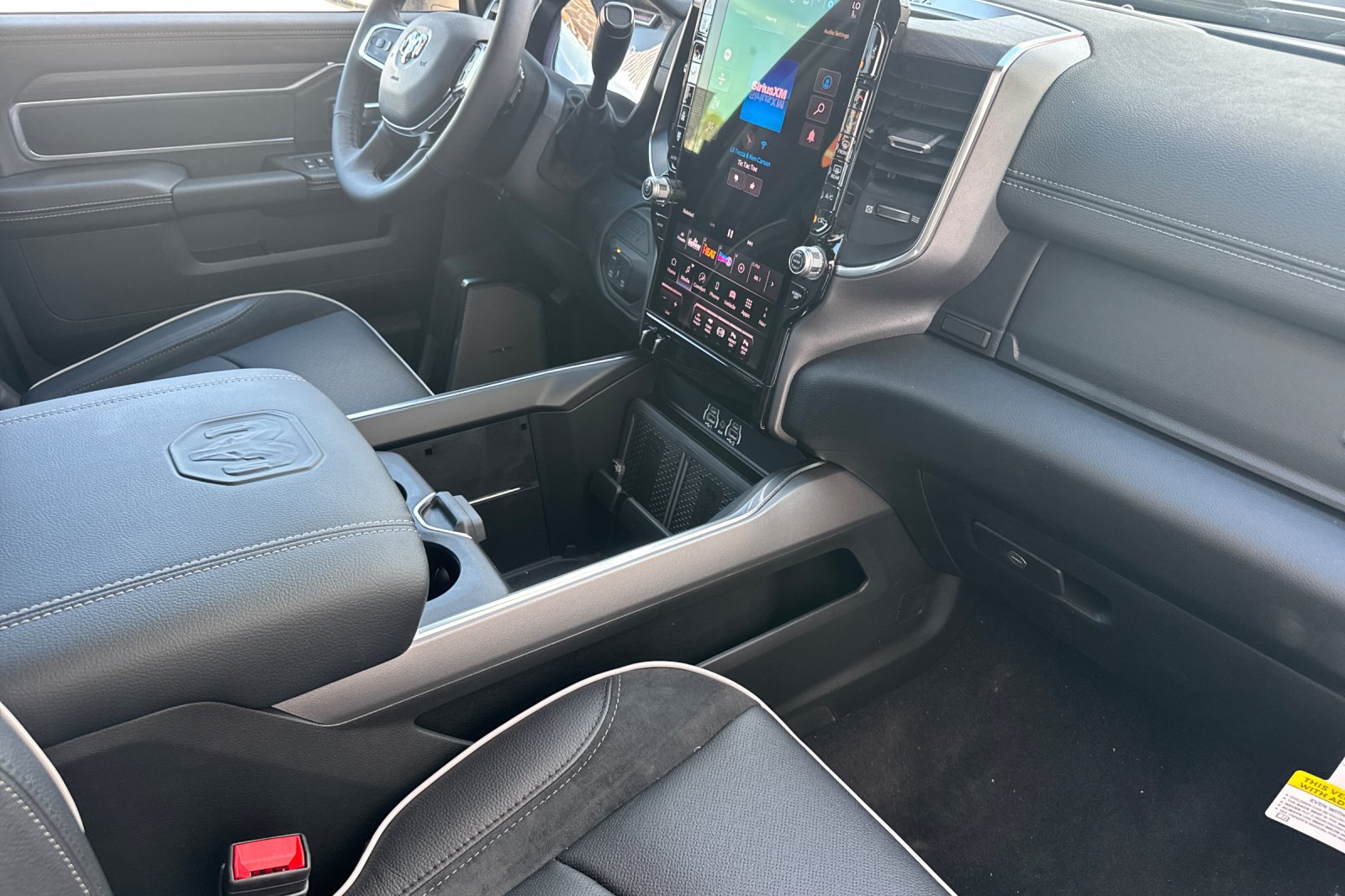 New 2027 RAM 3500 Laramie AWD/4WD image 14