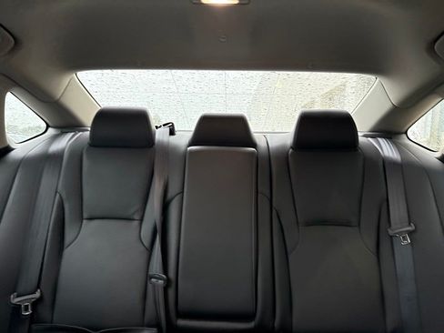 Used 2024 Honda Accord EX-L image 11