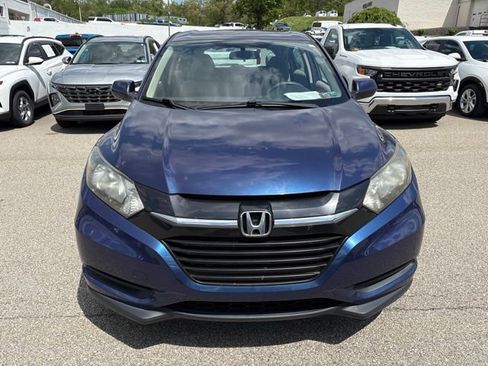 Used 2016 Honda HR-V LX image 8