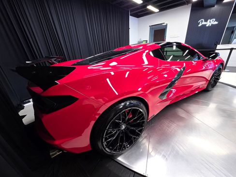 Used 2020 Chevrolet Corvette Stingray Preferred Cpe w/ 2LT Preferred Equipment Group RWD image 13