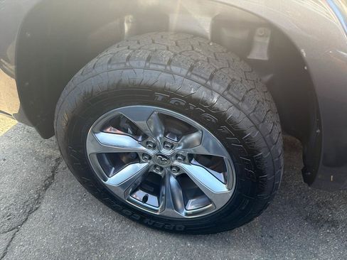 Used 2019 RAM 1500 Limited AWD/4WD image 5