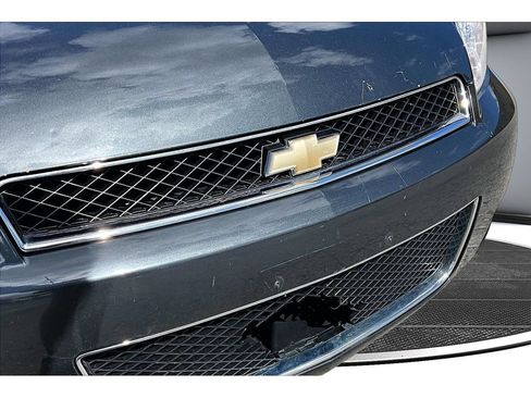 Used 2013 Chevrolet Impala LTZ FWD image 31