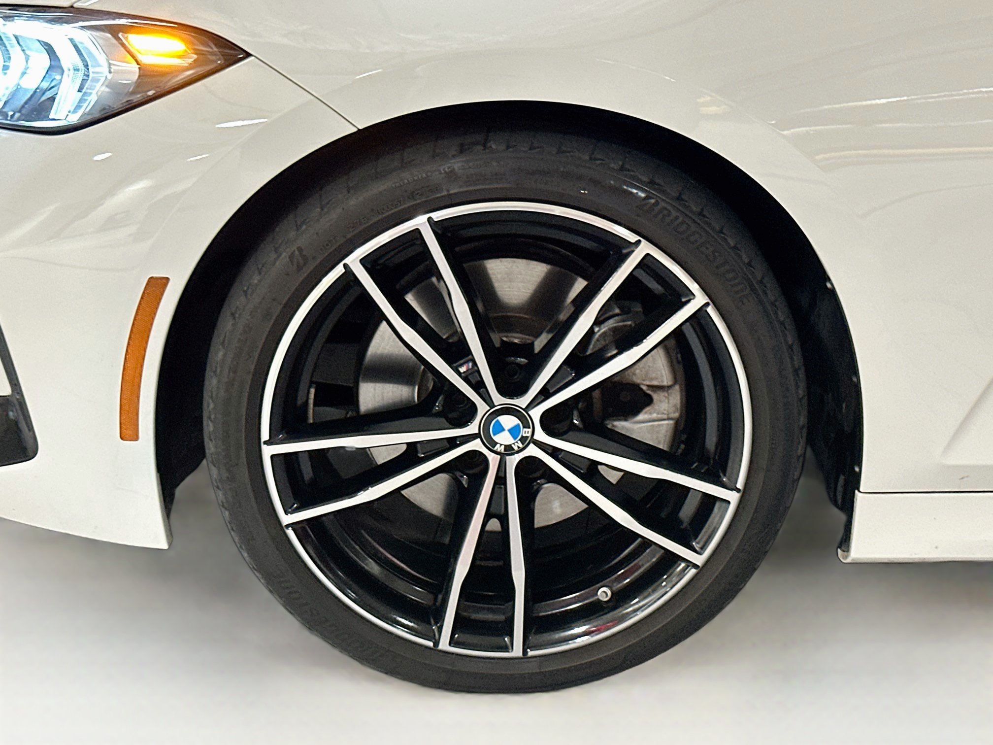 Certified 2024 BMW 330i Sedan w/ M Sport Package RWD image 31