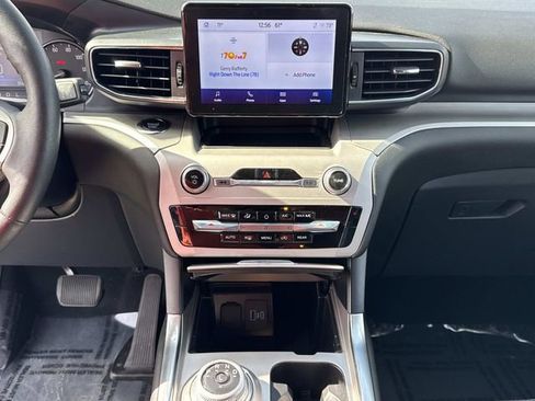 Used 2023 Ford Explorer XLT w/ Equipment Group 202A image 28