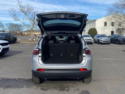 New 2026 Jeep Compass Latitude AWD/4WD image 9