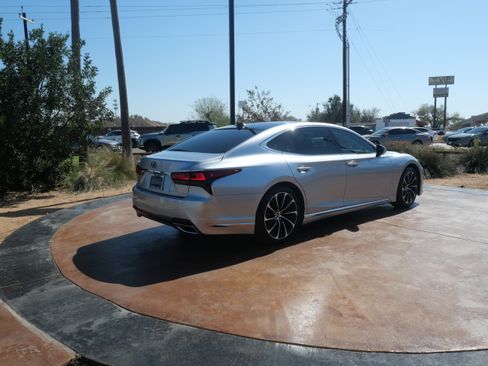 Used 2023 Lexus LS 500 w/ Luxury Package image 3