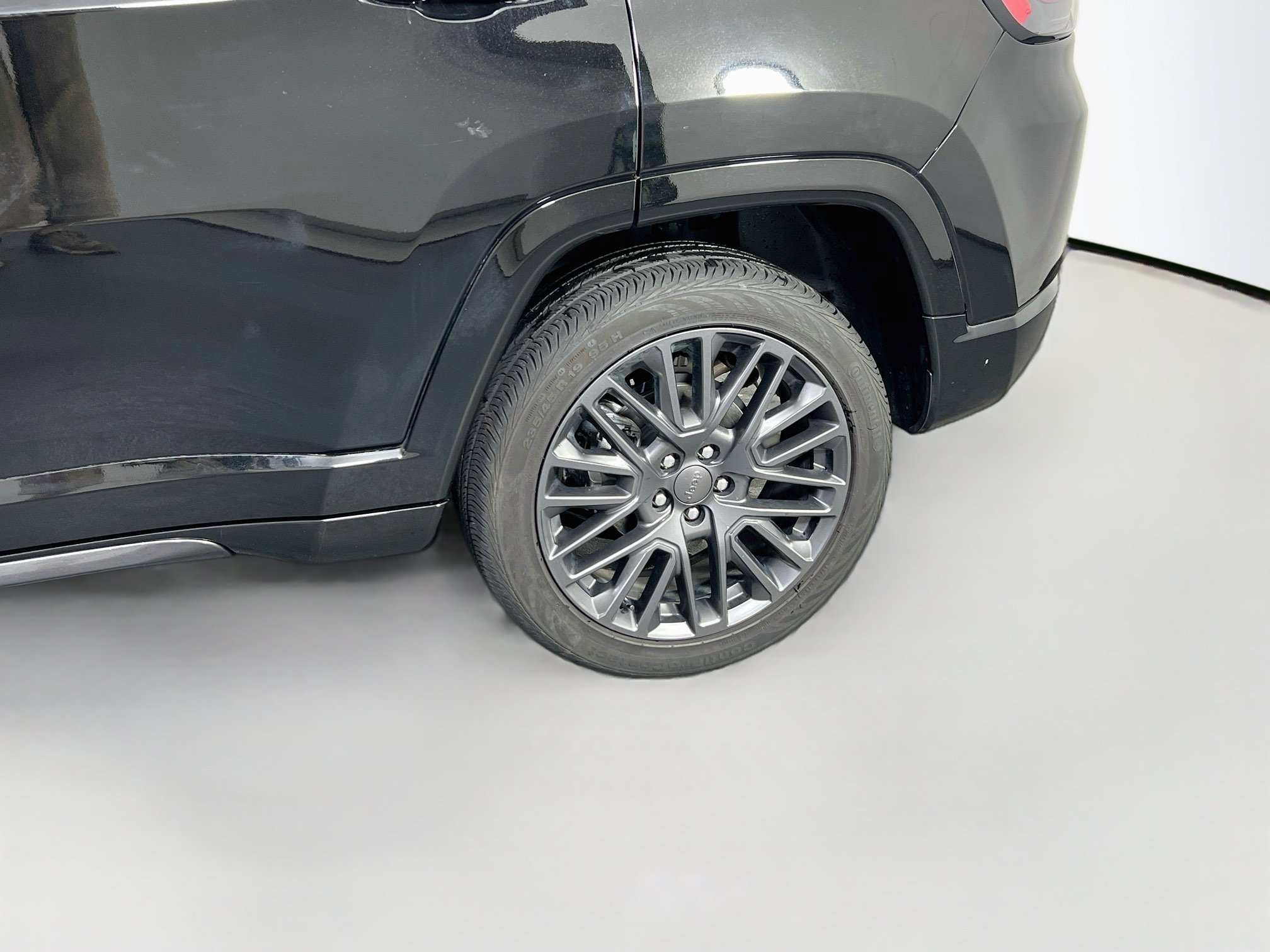 Used 2023 Jeep Compass High Altitude w/ Driver Assist Group I AWD/4WD image 30